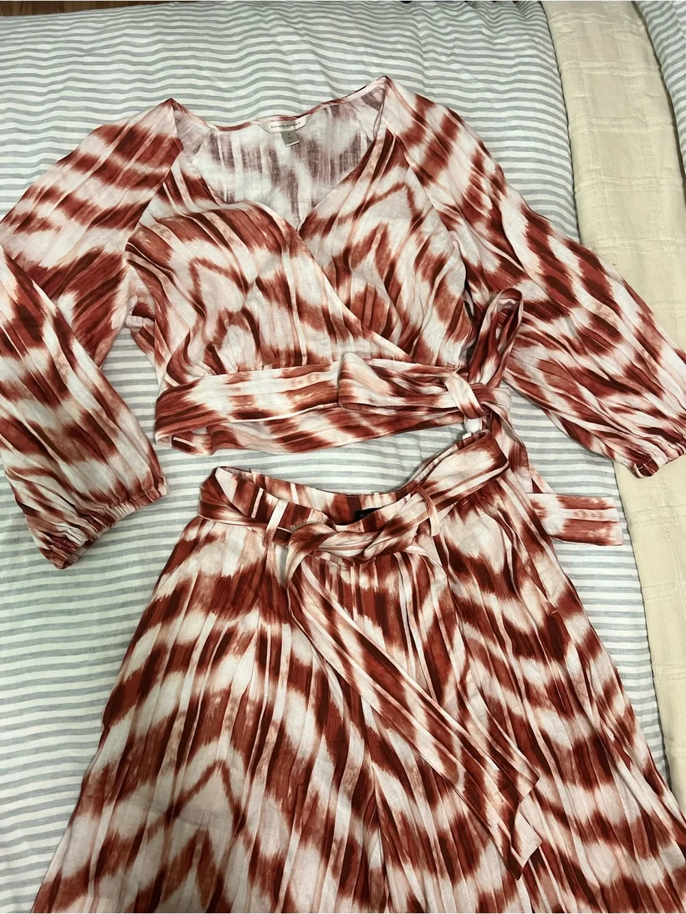Banana Republic Zebra Linen Set